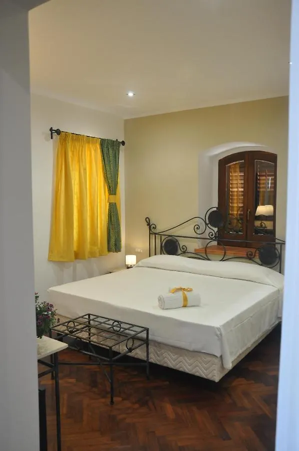 Guest house Villa Del Vescovo Cefalu Italy